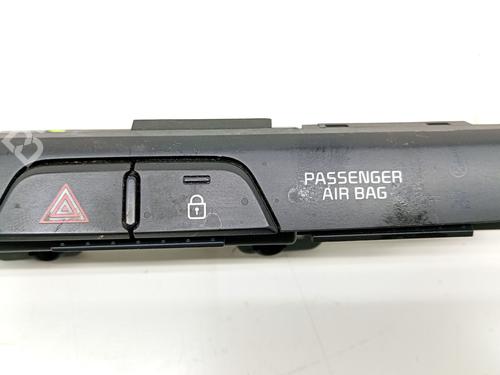 Warning switch KIA STONIC (YB) 1.6 CRDi | BP35904441I22 - Image 3