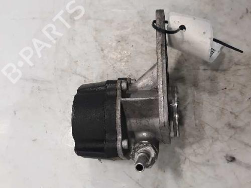 Used Vacuum pump PEUGEOT 206 Hatchback (2A/C) 1.9 D (69 hp) 5327757