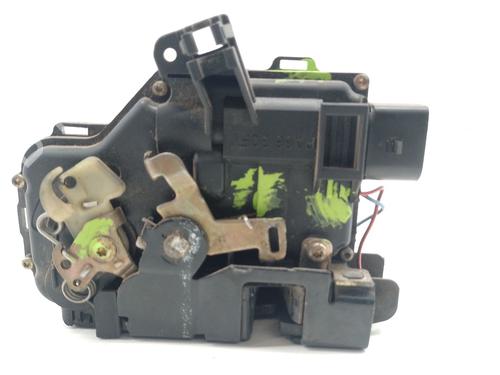 Front left lock AUDI A6 C5 (4B2) 2.5 TDI | BP5574764C98 