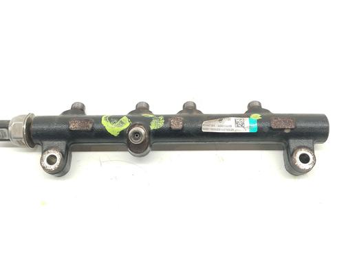Used Injection rail SSANGYONG ACTYON I 2.0 Xdi (141 hp) 31068559