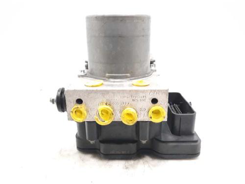 Used ABS pump MERCEDES-BENZ VIANO (W639) CDI 2.2 (639.811, 639.813, 639.815, 639.711, 639.713) (136 hp) 4750884