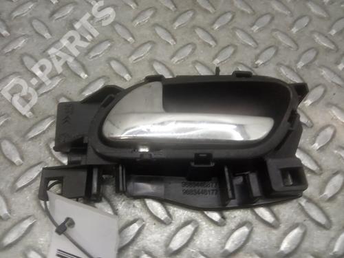 front-left-interior-door-handle-citroen-c3-ii-sc_-14-hdi-70-sc8hzc-sc8hr0-sc8hp4-2009-10663971 main image