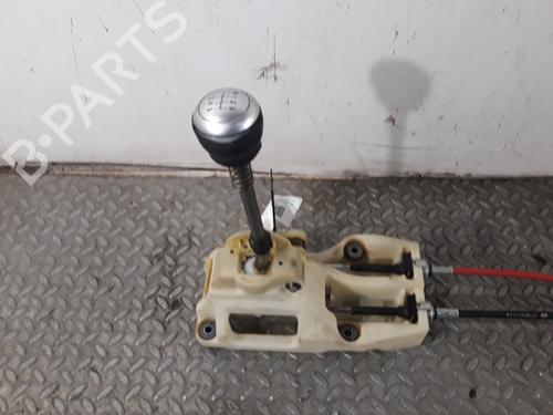 Gear lever KIA SPORTAGE II (JE_, KM_) 2.0 CRDi | BP8215755M90