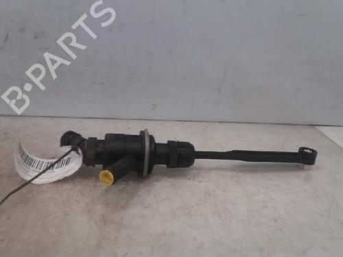 Used Clutch slave cylinder RENAULT MASTER III Van (FV) [2010-2025]  14233341