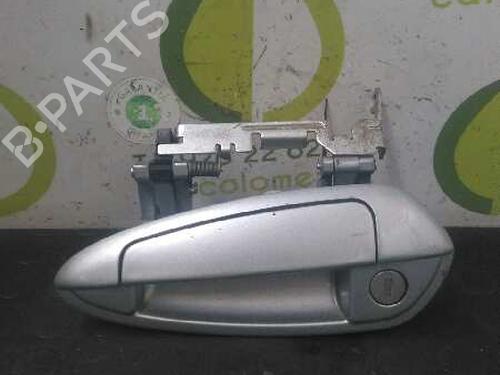 Used Front left exterior door handle FIAT GRANDE PUNTO (199_) 1.3 D Multijet (199.AXD11, 199.AXD1A, 199.AXD1B,... (90 hp) 3051249