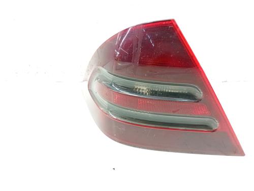 left-taillight-mercedes-benz-c-class-w203-2000-2001-2002-2003-2004-2005-2006-2007-38512720 main image