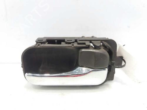 Used Front right interior door handle NISSAN X-TRAIL I (T30) [2001-2013]  4750933