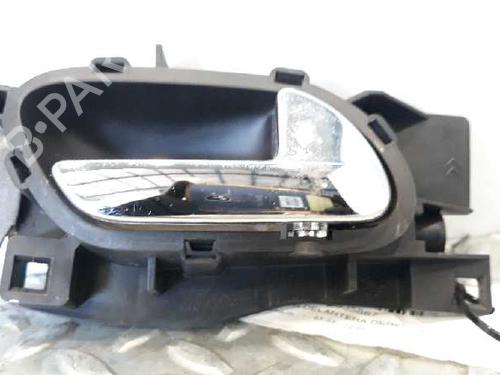 Used Front right interior door handle PEUGEOT 407 (6D_) [2004-2011]  6039758
