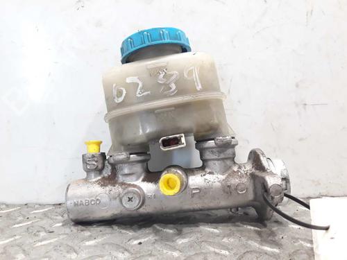 Used Brake master cylinder NISSAN PRIMERA Hatchback (P10) [1990-1996]  3075471