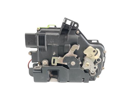 Front right lock AUDI A2 (8Z0) 1.4 | BP18339112C97 