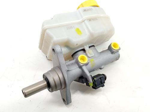 Used Brake master cylinder Brake master cylinder 39560365 39560365