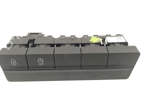 Used Switch Switch SKODA OCTAVIA III (5E3, NL3, NR3) 1.0 TSI (115 hp) 33553163 33553163