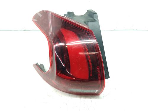 Used Left taillight PEUGEOT 2008 II (UD_, US_, UY_, UJ_, UR_, UC_) 1.2 PureTech 130 (USHNS, URHNS) (130 hp) 29638242