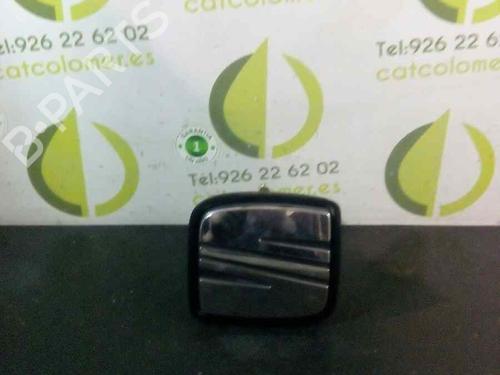 Used Tailgate handle SEAT IBIZA II (6K1) 1.4 (60 hp) 3051271