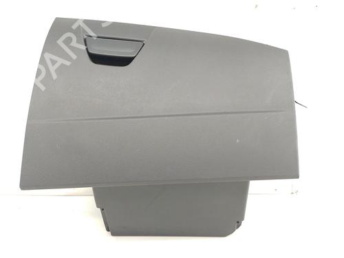 Used Glove box FORD FOCUS III 2.0 TDCi (163 hp) 26640634