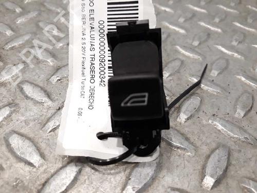 Right rear window switch VOLVO S80 II (124) 2.5 T (200 hp) 30710893 | 30710893 |