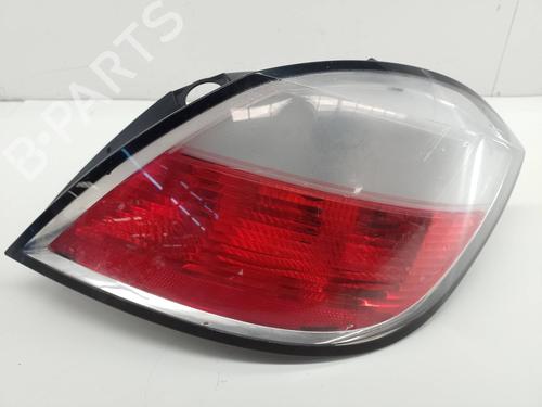 Used Right taillight OPEL ASTRA H (A04) [2004-2014]  21385048