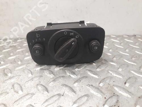 Used Headlight switch FORD FIESTA VI (CB1, CCN) [2008-2017]  6010373