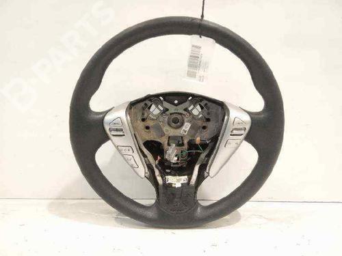 steering-wheel-nissan-note-e12-12-2012-4764603 main image