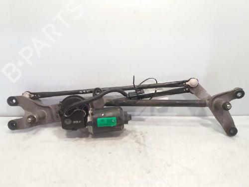 Used Front wiper motor KIA SORENTO I (JC) [2002-2011]  3553841