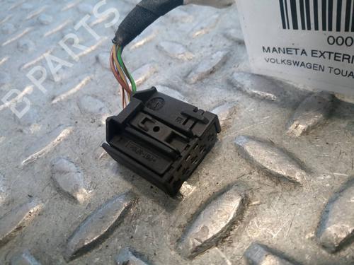 Rear left exterior door handle VW TOUAREG (7LA, 7L6, 7L7) 5.0 V10 TDI | BP13667123C130 