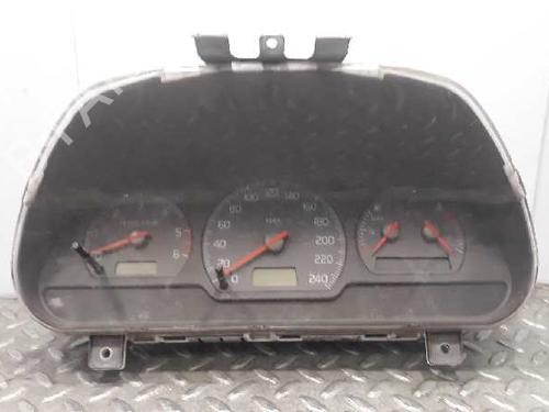 Used Instrument cluster VOLVO V40 Estate (645) [1995-2004]  7475259