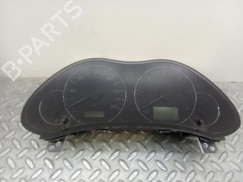 Used Instrument cluster TOYOTA AVENSIS Saloon (_T25_) [2003-2008]  10546789