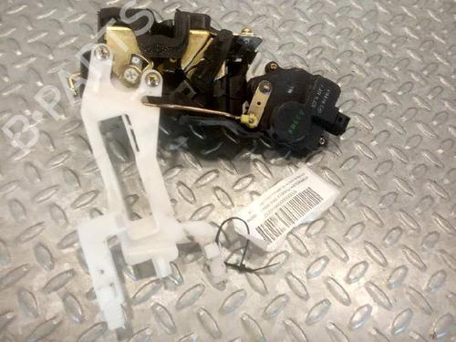 Used Rear right lock HYUNDAI SANTA FÉ I (SM) 2.0 CRDi (113 hp) 5884377