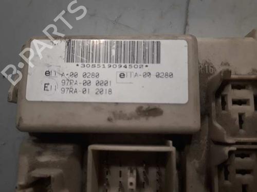Fuse box FORD FOCUS II (DA_, HCP, DP) 1.6 TDCi | BP3537295E1 