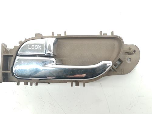 Venstre foran invendig håndtak SSANGYONG RODIUS I [2005-2026]  32122284