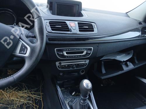 Card reader RENAULT MEGANE III Hatchback (BZ0/1_, B3_) 2.0 dCi (BZ0L) | BP31987632E4