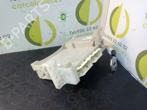 Used Fuse box TOYOTA YARIS (_P13_) [2010-2020]  3536243
