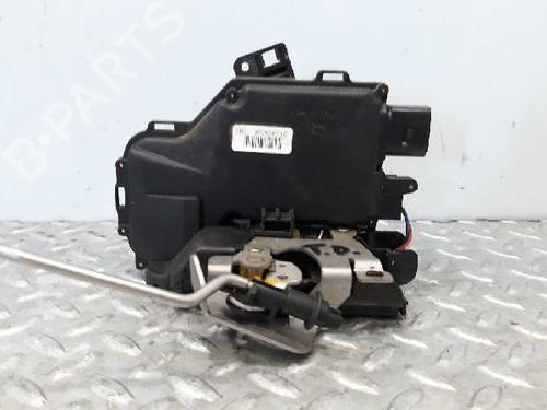 Used Rear right lock AUDI A4 B6 (8E2) 2.0 (130 hp) 5574784