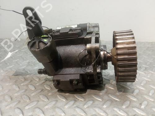 Pompe à injection FORD FIESTA V (JH_, JD_) 1.4 TDCi (68 hp) 9044489