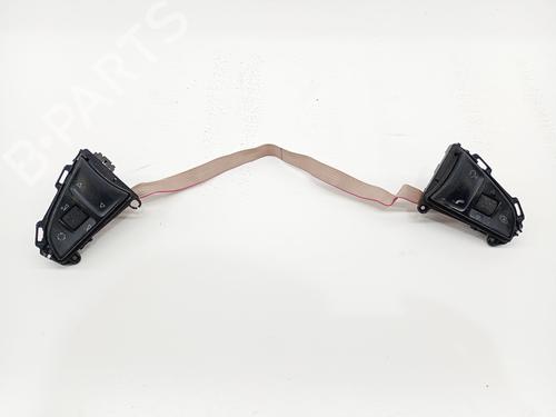 Commandes au volant Commandes au volant SKODA FABIA III (NJ3) 1.0 (75 hp) 36112359 36112359