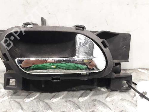 Puxador interior frente direito PEUGEOT 407 SW (6E_, 6D_) 2.7 HDi (204 hp) 3221641