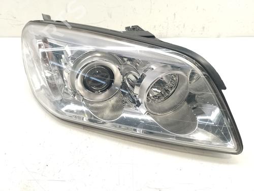Used Right headlight CHEVROLET CAPTIVA (C100, C140) 2.0 D 4WD (150 hp) 24110124