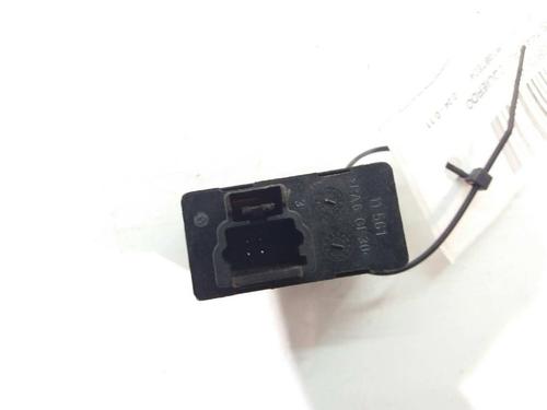 Left rear window switch PEUGEOT 407 (6D_) 2.0 HDi 135 (6DRHRH, 6DRHRE, 6DRHRG, 6DRHRJ) | BP3052532I29 
