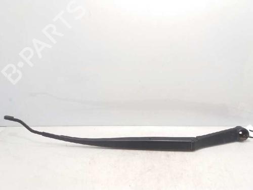 Used Front windshield wiper arm KIA SPORTAGE IV (QL, QLE) [2015-2022]  4837033