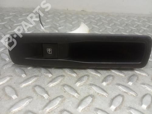 Used Right rear window switch Right rear window switch RENAULT MEGANE III Hatchback (BZ0/1_, B3_) 1.5 dCi (106 hp) 10677981 10677981