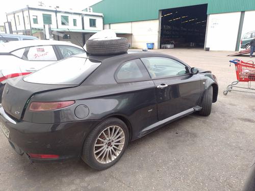 Front bumper ALFA ROMEO GT (937_) 1.9 JTD (937CXN1B) | BP32405816C7 