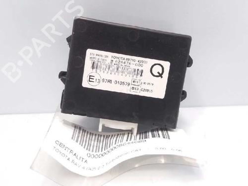 Used Electronic module TOYOTA RAV 4 II (_A2_) 2.0 D 4WD (CLA20_, CLA21_, CLA20R, CLA21R) (116 hp) 11672403