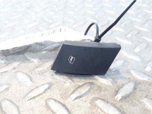 Used Right front window switch Right front window switch SEAT CORDOBA (6L2) 1.9 TDI (100 hp) 7465178 7465178