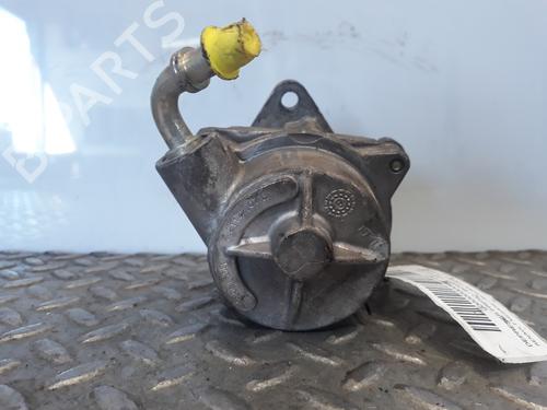 Used Vacuum pump RENAULT MEGANE I (BA0/1_) [1995-2004]  8118094
