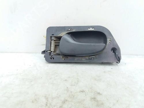 Used Rear left interior door handle RENAULT LAGUNA I (B56_, 556_) 1.9 dTi (B56J) (98 hp) 3221787