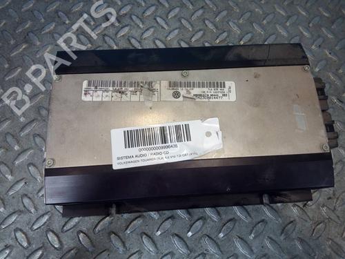 Used Radio VW TOUAREG (7LA, 7L6, 7L7) 5.0 V10 TDI (313 hp) 13551525