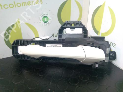 Rear right exterior door handle MERCEDES-BENZ GLA-CLASS (X156) GLA 200 CDI / d (156.908) 20476002709761