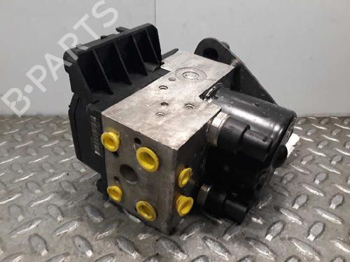 Used ABS pump MERCEDES-BENZ VANEO (414) [2002-2005]  7112995