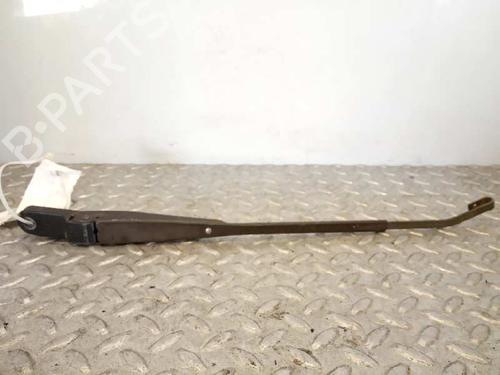 Used Front windshield wiper arm LAND ROVER DISCOVERY I (LJ) [1989-1998]  3473573