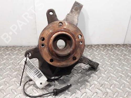 Used Left front steering knuckle RENAULT LAGUNA II (BG0/1_) [2001-2007]  3529179